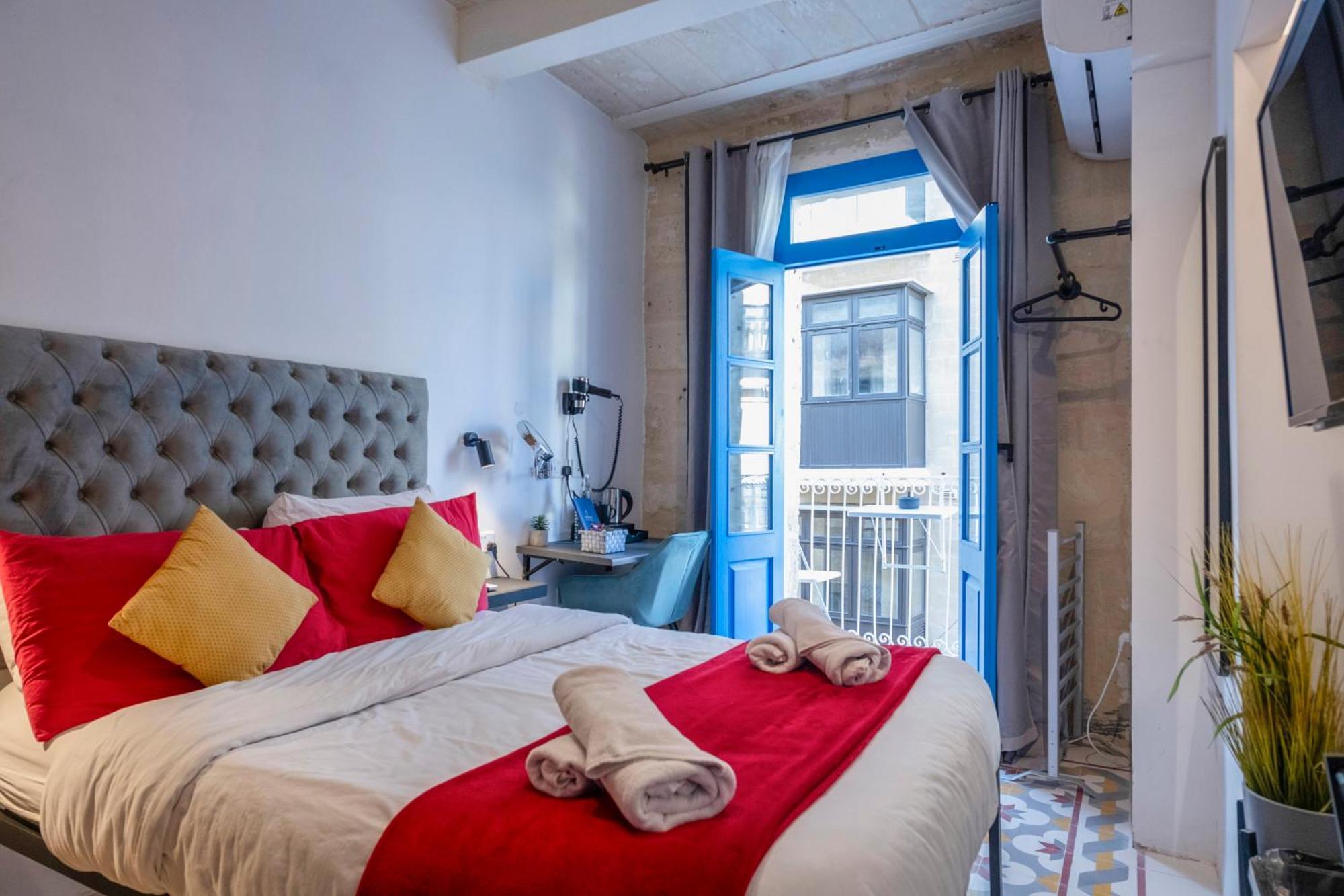 Mandera'S Boutique Suites & Dorms Valletta Zewnętrze zdjęcie