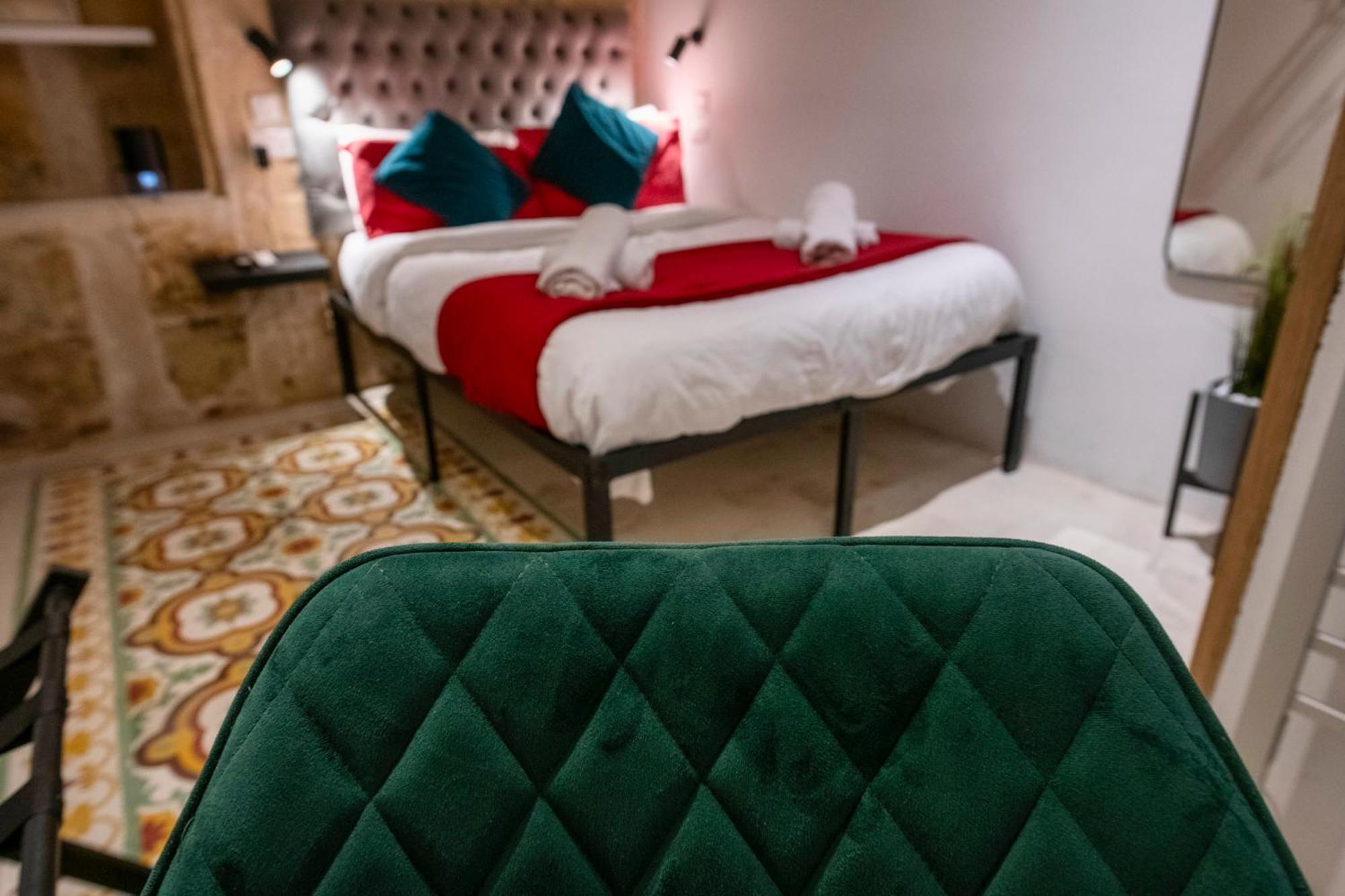Mandera'S Boutique Suites & Dorms Valletta Zewnętrze zdjęcie